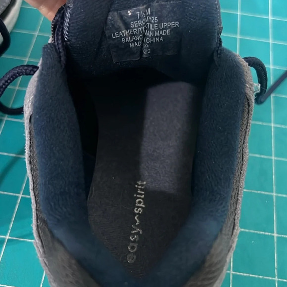 Easy Spirit Walking Shoes Blue Ladies size 7 1/2 - Picture 10 of 12